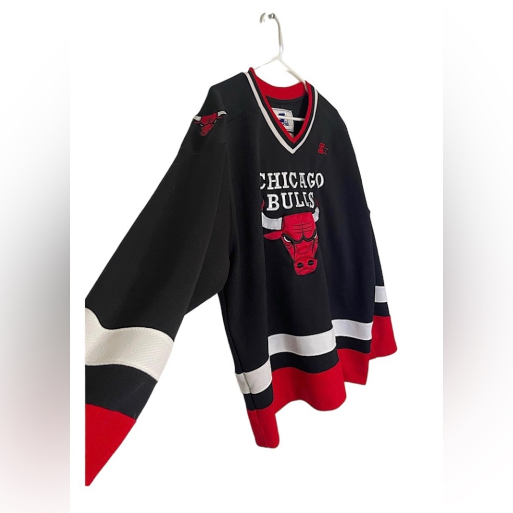 Vintage 90’s Starter Bulls Hockey Jersey. RARE